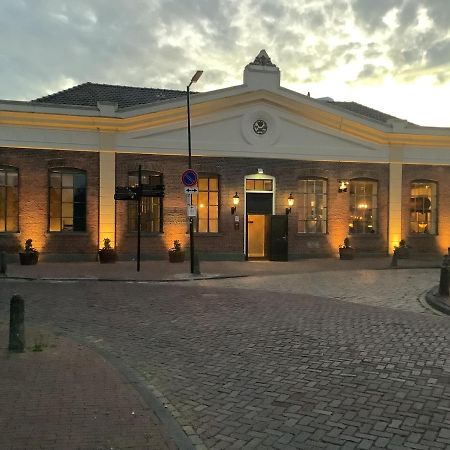 Boutique Hotel De Oude Veste Hellevoetsluis Esterno foto