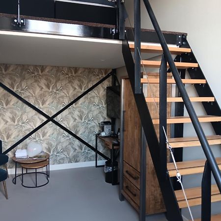 Boutique Hotel De Oude Veste Hellevoetsluis Esterno foto