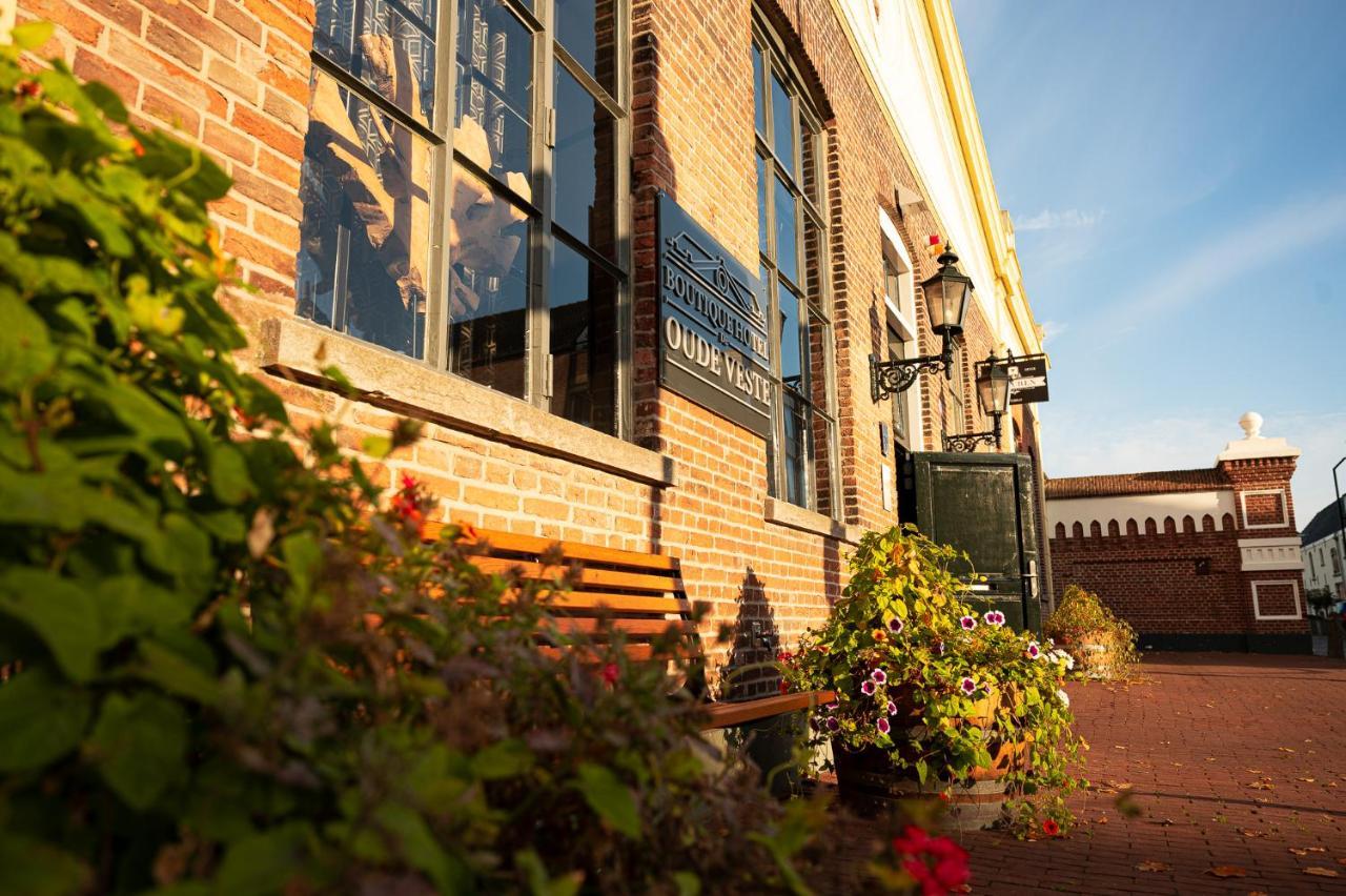Boutique Hotel De Oude Veste Hellevoetsluis Esterno foto