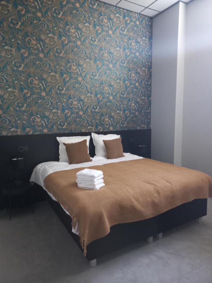 Boutique Hotel De Oude Veste Hellevoetsluis Esterno foto