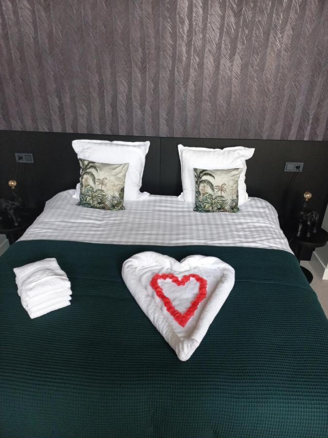 Boutique Hotel De Oude Veste Hellevoetsluis Esterno foto