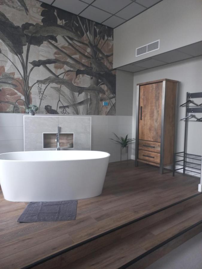 Boutique Hotel De Oude Veste Hellevoetsluis Esterno foto